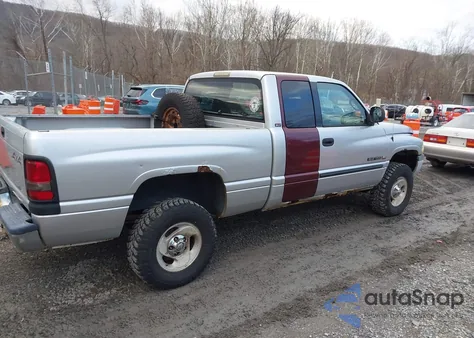 2001 Dodge Ram 1500 St z USA, uszkodzony, nr VIN 3B7HF13Z61G726914